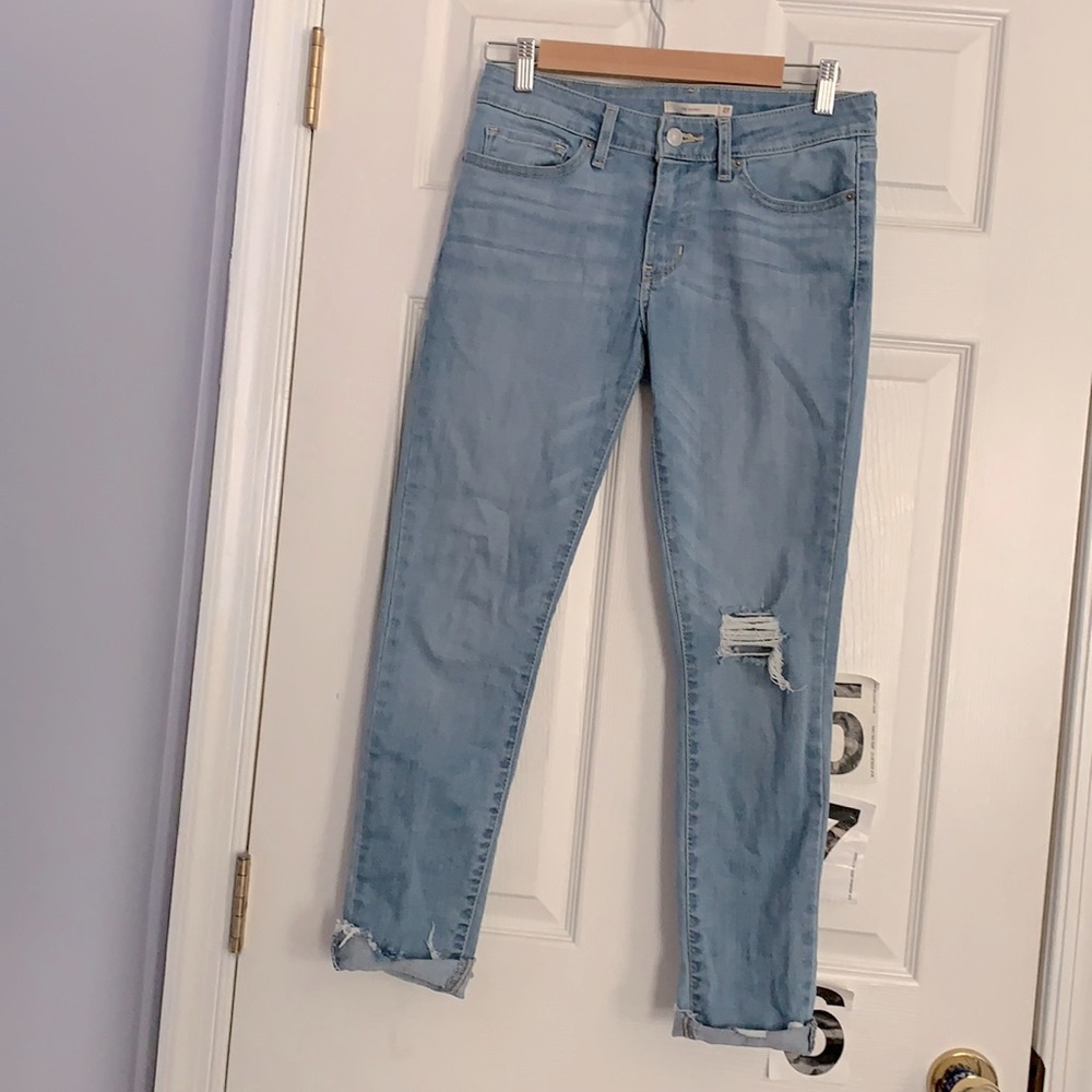 Levi’s cropped ankle jeans